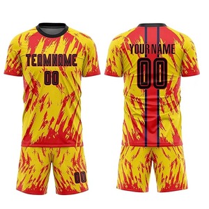 Nuevo Uniforme de Fútbol Personalizado de Alta Calidad para Hombre Adulto, Conjunto de Camiseta y Pantalones Cortos con Diseño Amarillo y Rojo, Equipación de Fútbol Personalizada 100% - Product Image 6