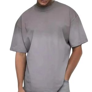 Camiseta informal gris de gran tamaño con cuello redondo de algodón para hombre, camiseta ligera y transpirable de manga corta, cómoda para el día a día - Product Image 1