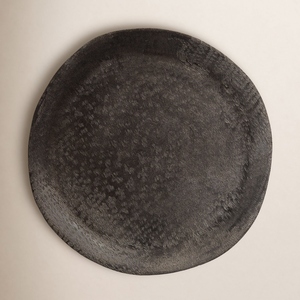 Assiette de présentation ronde martelée en acier inoxydable, finition métallique polie, qualité supérieure, pour mariage et cuisine, couleur argent - Product Image 1