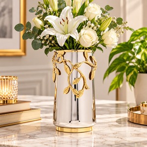 Florero de Metal de Diseño Popular, Florero Decorativo Hecho a Mano de Alta Calidad, Florero Decorativo de la Mejor Calidad para el Hogar - Product Image 1