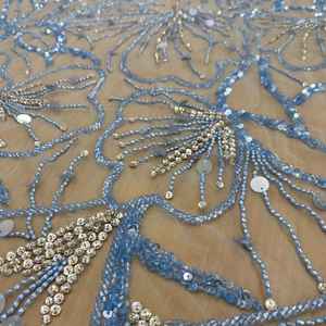 Tela de encaje con cuentas pesadas hecha a mano, bordado dorado, malla de piedras azul real para caftán de lujo, vestido de novia árabe, material para vestido de noche - Product Image 2