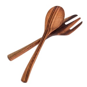 Pince à salade rustique en bois avec poignée en cuir tressé, bois foncé naturel, ensemble de service de cuisine, vente en gros pour restaurants et cafés - Product Image 2