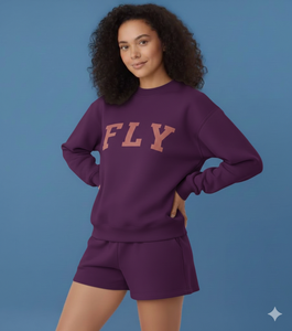 Conjunto de Moda para Mujer: Top de Cuello Alto y Pantalones Cortos Holgados con Tela Ligera y Estilo Moderno - Product Image 1