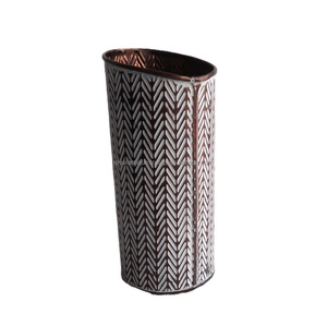 Premium Quality Indoor Outdoor Metal <b>Planters</b> Farmhouse Decorative Water Cans Lower Price Indian Exporter Flower Decorations - Product Image 1