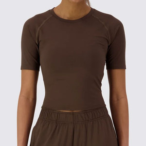 เสื้อครอปท็อปออกกำลังกายสำหรับผู้หญิง ผ้าเจอร์ซีย์รัดรูป ยืดได้สี่ทิศทาง เหมาะสำหรับการฝึกซ้อมกีฬา เสื้อยืดครอปท็อปแบบถัก - Product Image 1
