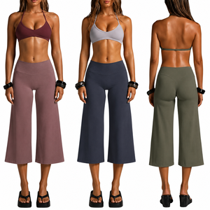 Ensemble 2 pièces sexy pour femme grande taille : haut court imprimé à col halter et pantalon capri large – Tenue décontractée - Product Image 2