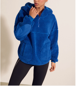 Nuevo Top Corto Moderno y Económico, Superventas, Nueva Llegada, Los Mejores Tops Cortos de Moda para Mujer, Sudaderas con Capucha de Secado Rápido y Transpirables - Product Image 1