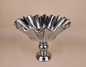 Eco-Friendly Silver Metal <b>Cake</b> Stand with Scallop Edge and Pedestal Base for Party Use - Product Image 5