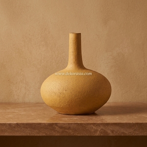 Vase en céramique rustique jaune Palu S à col long, pot en terre cuite artisanal, récipient décoratif en grès, vente en gros personnalisable - Product Image 3