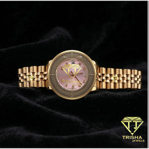 Montre-bracelet élégante pour femme en or plaqué, avec diamants Moissanite, cadran rose, lunette sertie de pierres et bracelet en acier inoxydable – Style raffiné - Product Image 1