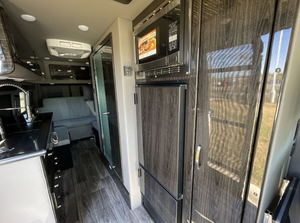 <span class=keywords><strong>Prix</strong></span> Réduit – Camping-car d'occasion 2025 American Coach American Patriot MD2 170EXT Classe B – Intérieur Spacieux – Euro 5 - Product Image 3
