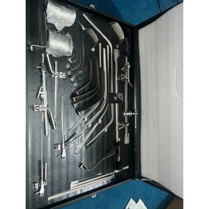Ensemble de rétracteurs chirurgicaux Surginexa réutilisables de qualité supérieure pour la chirurgie orthopédique - Système de rétracteurs monté sur table en acier inoxydable - Product Image 1