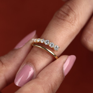 แหวนเพชรแบบเปิด แหวนทอง 14K ประดับเพชรทรงกลม แหวนมินิมอลปรับขนาดได้ แหวนแต่งงานเรียบหรู ของขวัญวันครบรอบสำหรับเธอ - Product Image 6