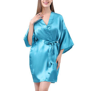 Ensemble de pyjama élégant et minimaliste, thermique, longueur genou, avec cordon de serrage, tissu extensible doux - Product Image 4