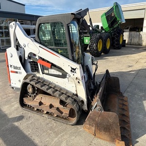 Chargeuse compacte sur chenilles Bobcat T590 pour la construction et la manutention de matériaux, à vendre - Product Image 6