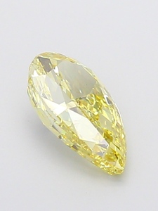 Diamante Cultivado en Laboratorio con Corte Pera, Piedra Suelta, Color Amarillo Intenso VS1, Certificado IGI, Corazones Personalizados para Joyería - Product Image 2