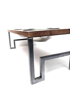 Double bol d'eau et de nourriture pour chiens personnalisé de qualité supérieure antidérapant en bois et acier inoxydable avec support disponible en gros - Product Image 4