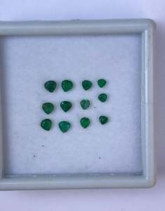 พลอยมรกตทรงหัวใจขนาด 2.50 และ 3.50 มม. สำหรับจี้ ลูกปัดมรกตธรรมชาติสำหรับสร้อยคอของดีไซเนอร์ - Product Image 3