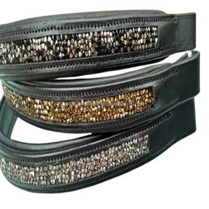 กำไลหนังรูปม้าคริสตัลประกายหลากสีแบบงานแฮนด์เมดฝังโดยวิธี Hotfix ช่องเปล่าสีน้ำตาลดำ - Product Image 4