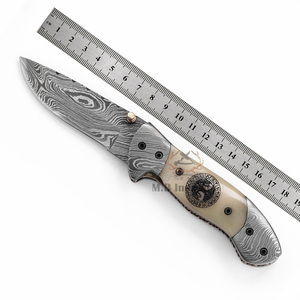 Cuchillo Plegable de Acero de Damasco Personalizado - Cuchillo de Caza y Camping - Grado Industrial - 19 cm de Longitud Total - Grabado Láser Camel - Product Image 4