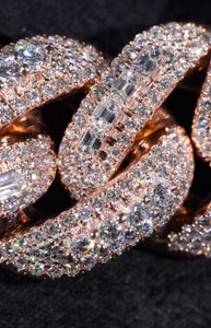 สร้อยคิวบันโมอิสซาไนต์แบบฮิปฮอปประดับเพชร เงินแท้ 925 ทรงบาแกตต์  โซ่คิวบันโมอิสซาไนต์ - Product Image 4