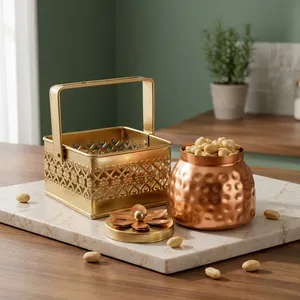 Panier décoratif en métal doré avec pot en cuivre martelé et couvercle floral – Contenant de luxe pour fruits secs, idéal pour la cuisine et la table à manger - Product Image 5