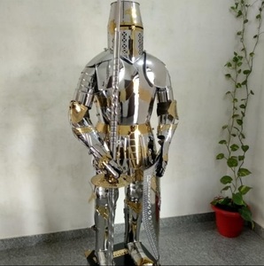 Fabricant fiable d'armures décoratives en métal pour la maison, le bureau, les thèmes de château et les expositions médiévales - Product Image 1
