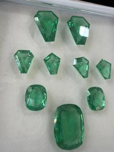 Lab-Grown Emerald Faceted Green <b>Colour</b> Gemstone For Making Jewellery - Product Image 4