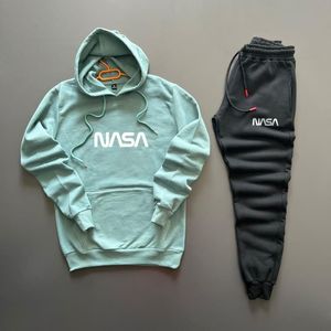 Sudadera con capucha y pantalones de chándal lavados con ácido vintage personalizados para hombre - Product Image 1