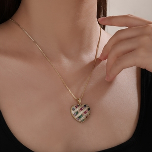 Collier pendentif cœur en cristal QIKU, zircon, pendentif <span class=keywords><strong>amour</strong></span>, bijoux en cuivre vintage pour femmes - Product Image 2