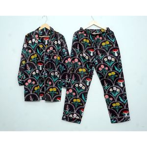 Nouvel ensemble pyjama élégant en coton ultra doux fait main pour femme, imprimé animal, chemise et pantalon pour l'été - Product Image 1