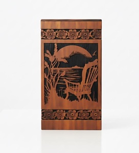 Urna Funeraria Artesanal de Madera de Palisandro con Grabado de Atardecer junto al Lago, Ecológica y Duradera, Estilo Americano - Product Image 1