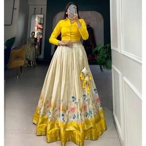 Último Diseño de Fatema, Lehenga Choli Personalizable con Estampado Floral de Seda Dola para Mujer, Estilo Coordinado, Moda India para Fiestas - Product Image 1
