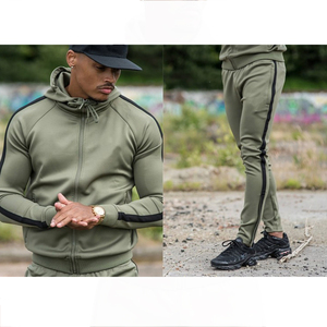 Ensemble de survêtement pour homme avec veste à capuche zippée et pantalon de survêtement, poches latérales, coupe classique, pour l'hiver, la gym et le jogging - Product Image 2