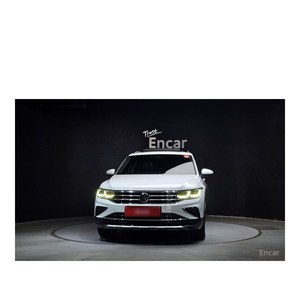 Pour Volkswagen Tiguan 2.0 TDI 4Motion Prestige Novembre 2021 42 430 km Diesel Sièges en cuir Volant à gauche Caméra de recul - Product Image 3