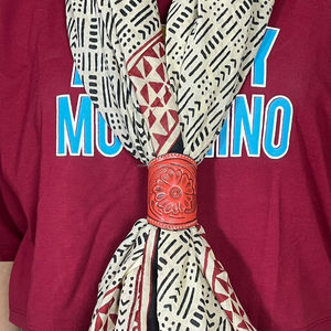 New Latest Wholesale Price Hand <b>Tooled</b> Genuine Cow <b>Leather</b> Wild Rag Slide OEM ODM Western Style Scarf Holder for Cowgirls - Product Image 4