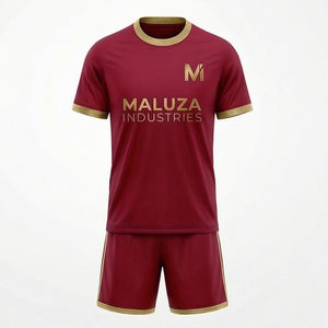 Uniformes de Fútbol Personalizados al por Mayor con Impresión por Transferencia de Calor, Vibrantes, 100% Poliéster, Tallas Grandes, Transpirables, para Clubes de Fútbol - Product Image 1