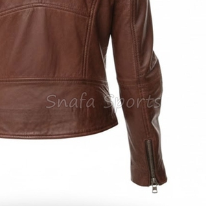 Chaqueta de cuero para mujer de alta calidad, atuendo de moda urbana audaz diseñado para personalidades seguras de sí mismas y chaquetas modernas y a la moda. - Product Image 5