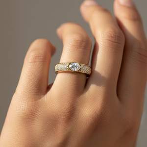 Bague solitaire ovale en diamant brillant de 1,00 carat avec un sertissage pavé imposant – Bague de fiançailles classique de luxe - Product Image 6
