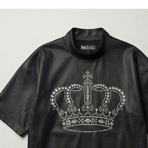 Camiseta de Hombre con Pedrería Plateada, Estilo Urbano Metálico, Venta al Por Mayor - Product Image 2