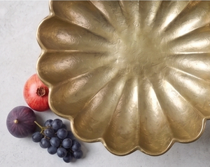 Moderno tazón de metal con acabado dorado de lujo, frutero con base de pedestal, tazones decorativos para centro de mesa, decoración del hogar. - Product Image 6
