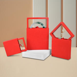 Boîte de présentation de bijoux personnalisée en carton carré avec fermeture à cordon, film PE transparent, logo personnalisé, luxe noir - Product Image 3