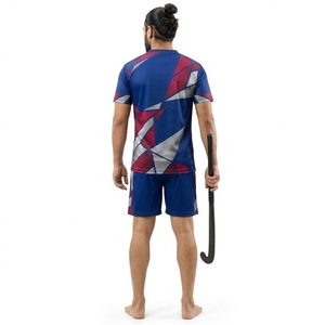 Uniforme de hockey d'équipe personnalisé et confortable, conçu pour une mobilité flexible et une tenue durable pendant les matchs. - Product Image 2