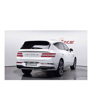 Genesis GV80 2.5T 2024, Gasolina, 2WD, con Caja de Cambios Automática, Asientos de Cuero, Cámara Trasera, 24,303 km, Volante a la Izquierda - Product Image 2