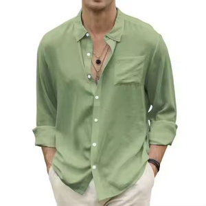 Chemise décontractée verte à manches longues pour homme, boutonnée, couleur unie, col rabattu, en tissu popeline respirant, idéale pour l'été - Product Image 1