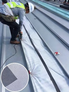 Lámina Protectora para Paredes y Techos, Impermeable y Transpirable, Diseño Industrial, Forma Cuadrada, Material HDPE, Resistente a los Rayos UV, 50m de Longitud - Product Image 3