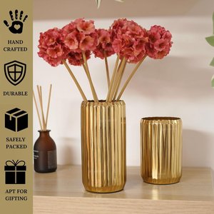 Ensemble de 2 vases de sol en métal cannelé - Laiton rustique et fer pour salon - Product Image 6