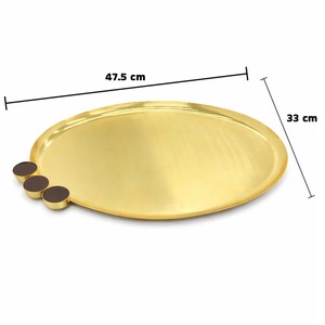 Plateau de service en métal avec finition noire mate pour usage domestique et hôtelier, élégant et durable, pour servir les aliments sur table, en gros chez White Royals - Product Image 3