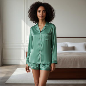 Pijama de seda suave al por mayor para mujer, conjunto de dos piezas sexy con tirantes y cuello redondo, talla grande, estilo vintage, para verano - Product Image 1