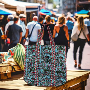 Bolsos Tote Jaipuri Indios Tradicionales, Elegantes y Bohemios, de Color Azul Cielo, de Algodón, con Cierre de Cremallera y Acolchado - Product Image 4
